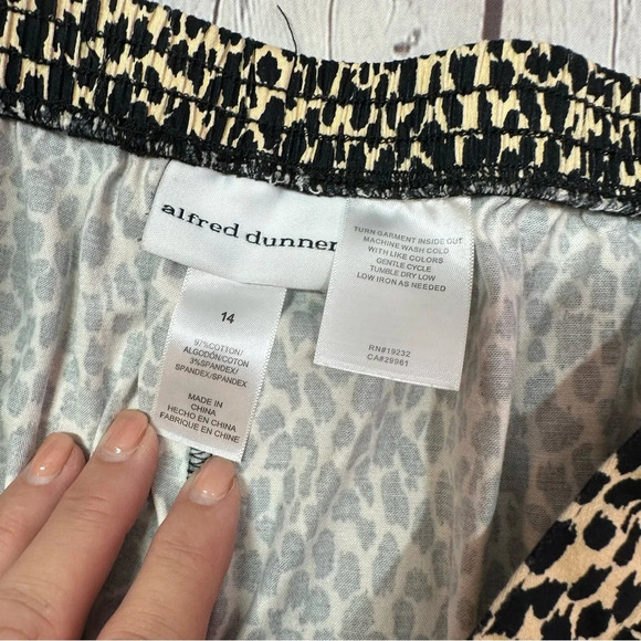 alfred dunner elastic waist pull on pants leopard print animal print sz 14 - Picture 3 of 6